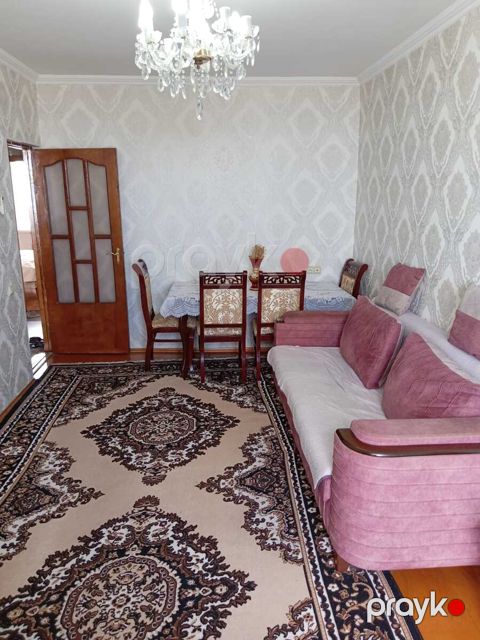Satılır 2 otaqlı köhnə tikili 60 m² — Bakı