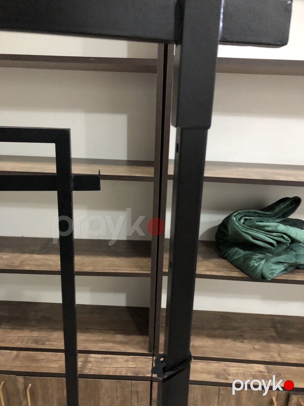 Biri standart ölçüdür digəri isə hündürlüyünü azaldıb artırmaq olur — Vitrini, Bakı (4)