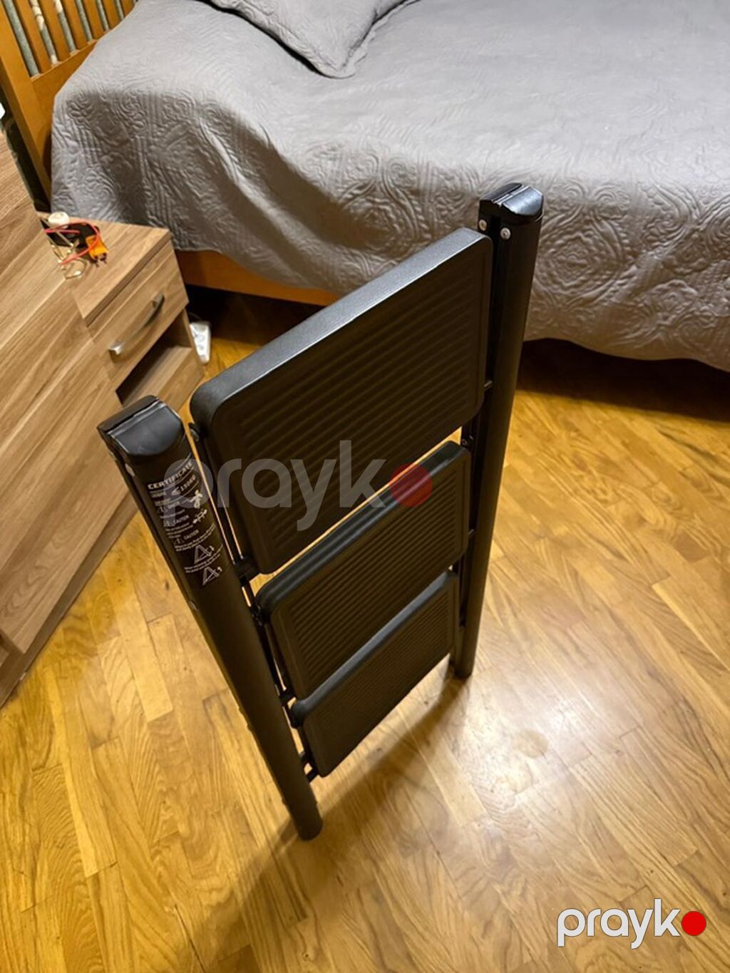 Qatlana bilən 3 pilləli nərdivan - Material: möhkəm metal karkas — Nərdivanlar, Bakı (5)