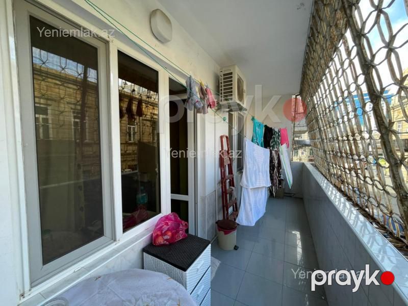 Satılır 3 otaqlı Bina evi menzil (Köhnə tikili), 100 m², Səbail rayonu — Mənzil, Bakı (11)