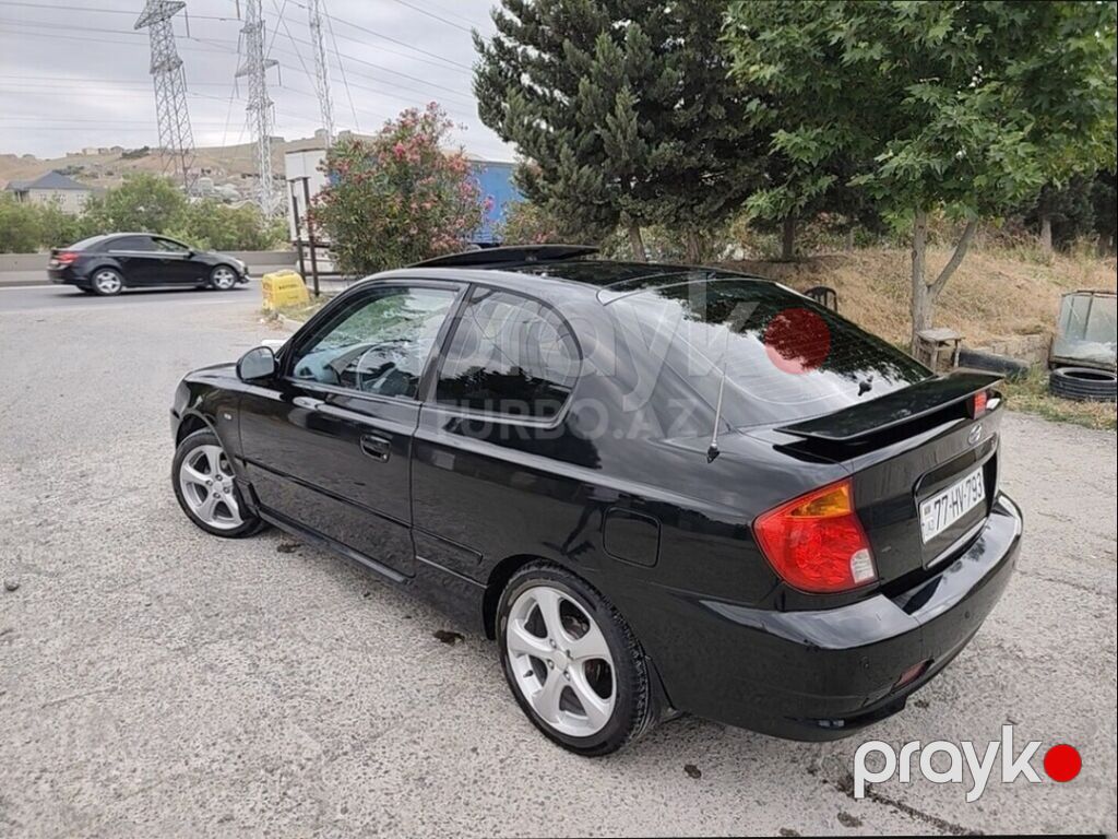 Hyundai Accent: 1.6 l 2005 il Kupe — Avtomobillər, Xırdalan (2)