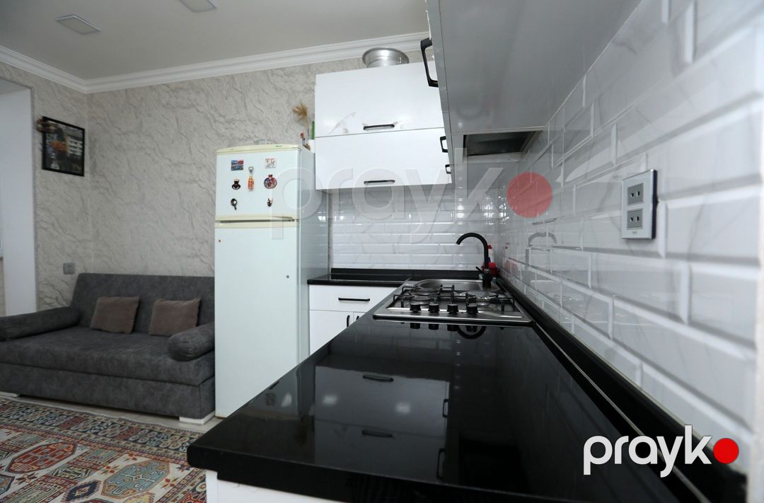 Satılır 2 otaqlı köhnə tikili 50 m² — Mənzil, Bakı (9)