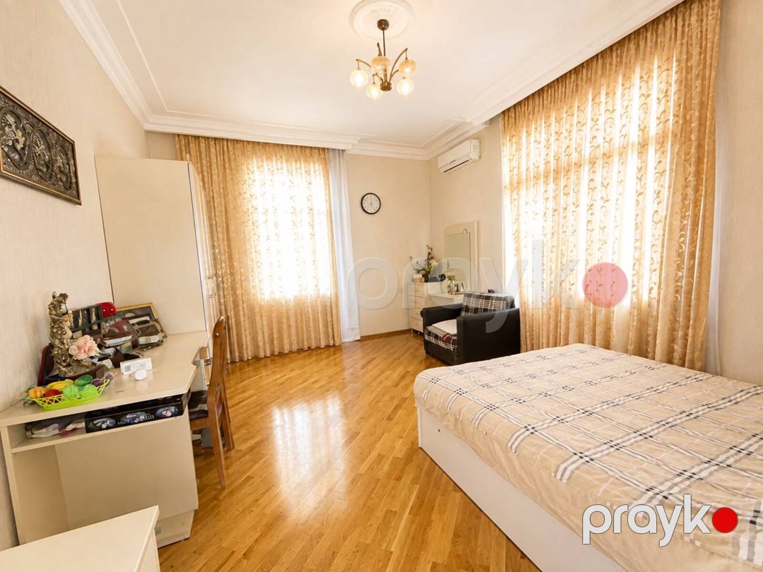 Satılır 10 otaqlı həyət evi/bağ evi 830 m² — Ev, villa, Bakı (5)
