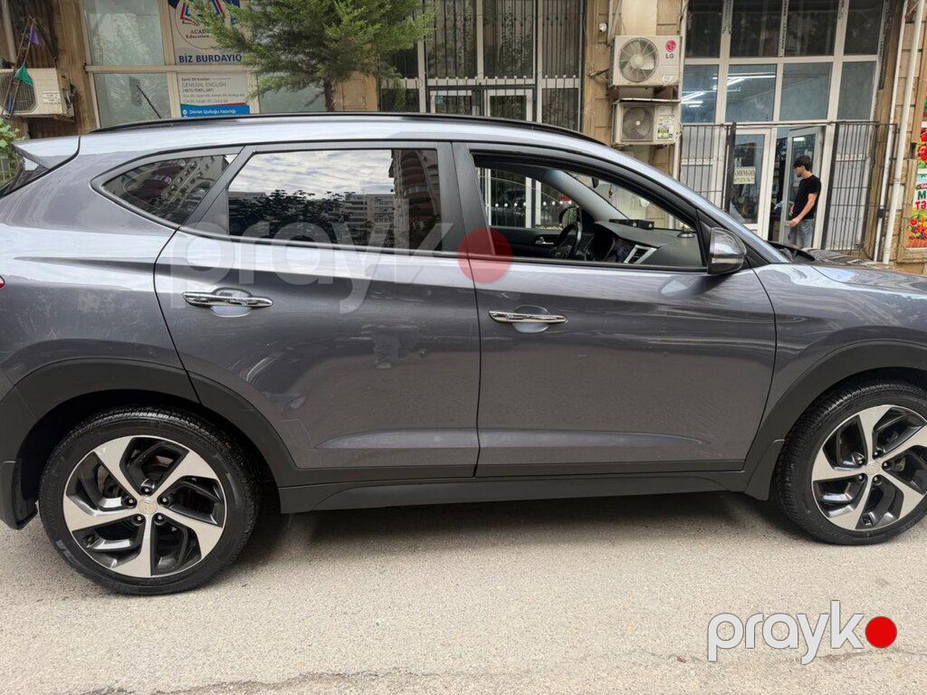 Hyundai Tucson, 2.0 L, 2017 il, 200 000 km — Avtomobillər, Bakı (9)