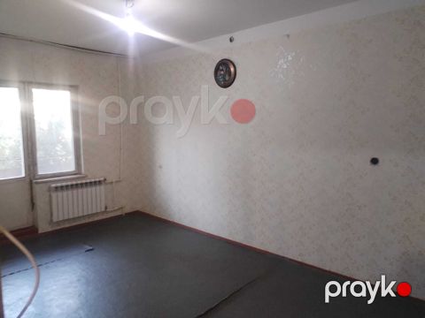 Satılır 3 otaqlı köhnə tikili 85 m² — Bakı