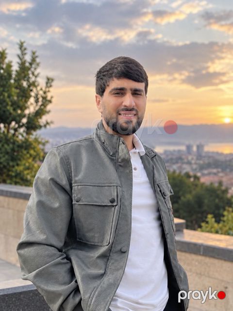 Model işi axtarıram — Xırdalan