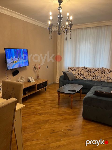 Satılır 3 otaqlı köhnə tikili 80 m² — Bakı