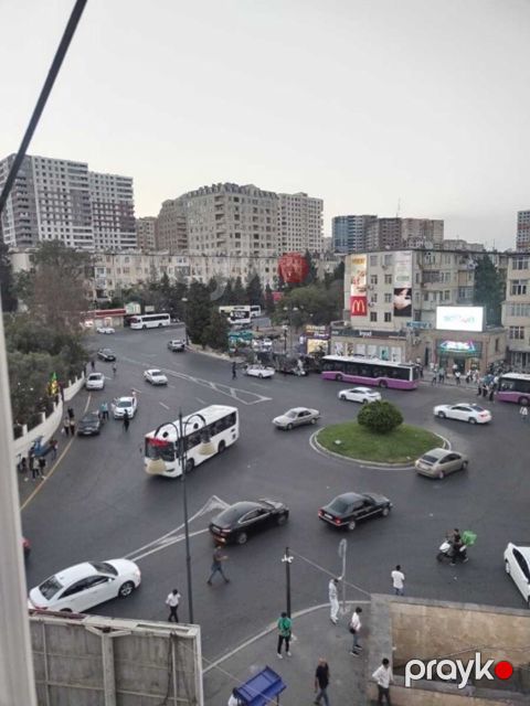 Satılır 2 otaqlı köhnə tikili 45 m²