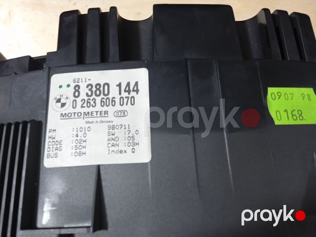 BMW E46 sürət paneli üstündən çıxmadir son qiymətdir qiymət sondur — Salon detalları, Bakı (2)