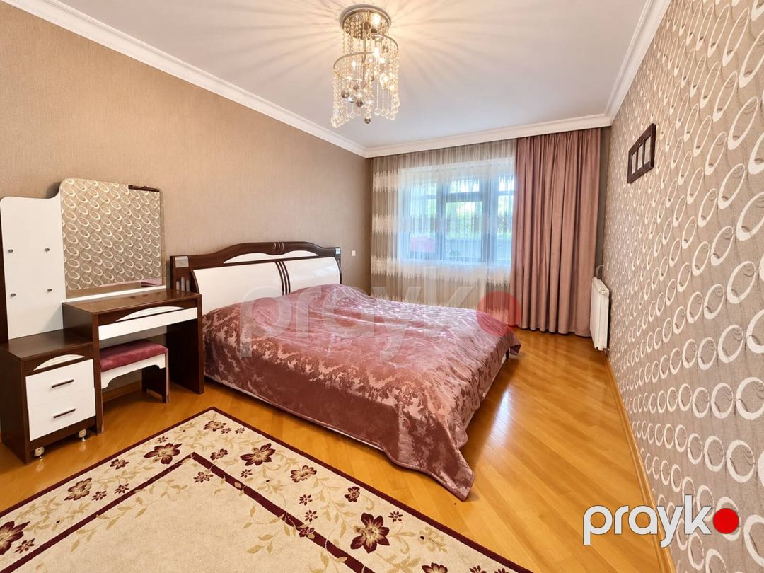 Satılır 4 otaqlı köhnə tikili 105 m² — Mənzil, Bakı (3)