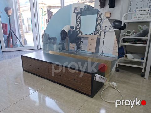 Salon üçün dairəvi güzgü və alt modullu tumbanın komplekti. - Güzgü — Digah