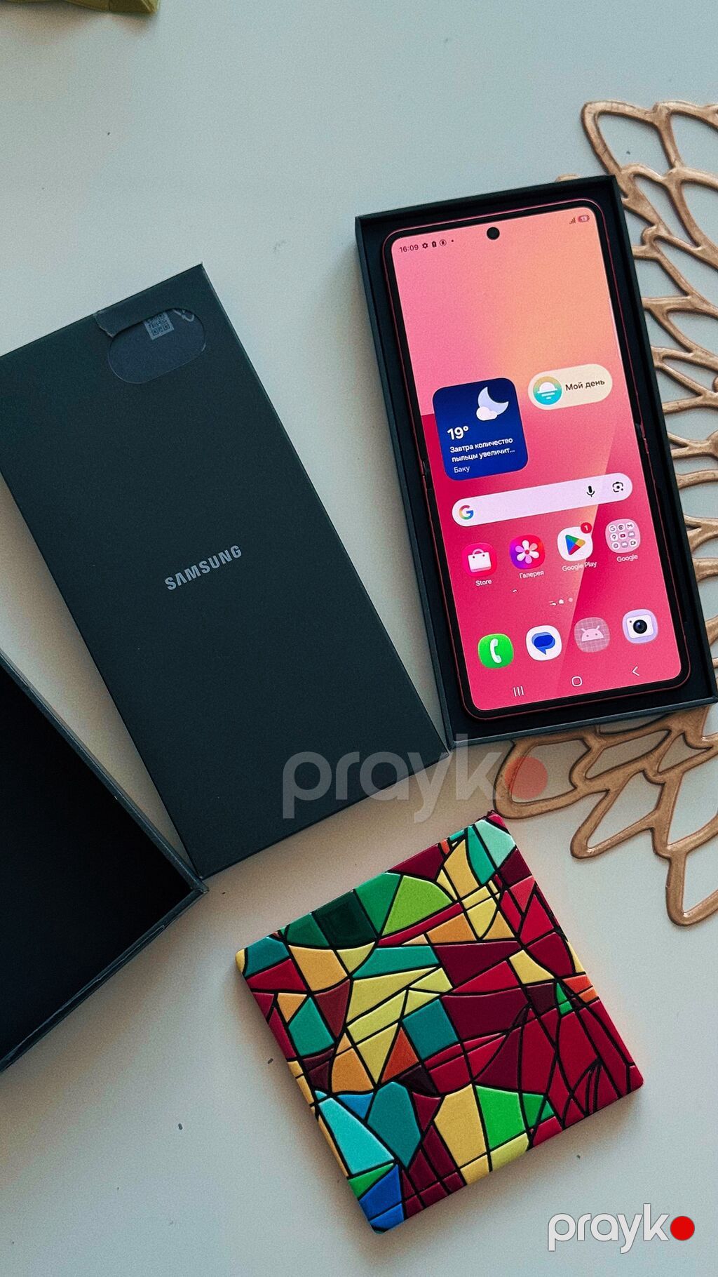 Samsung Z Flip, rəng - Qırmızı, İki sim kartlı — Samsung, Bakı (6)