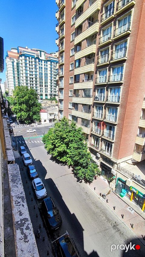 Satılır 3 otaqlı köhnə tikili 70 m² — Bakı