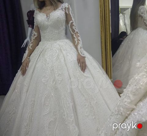 Xanım gəlinlik paltarı – bal porsiyon (prinsess) kəsimi - Rəng: süd — Bakı