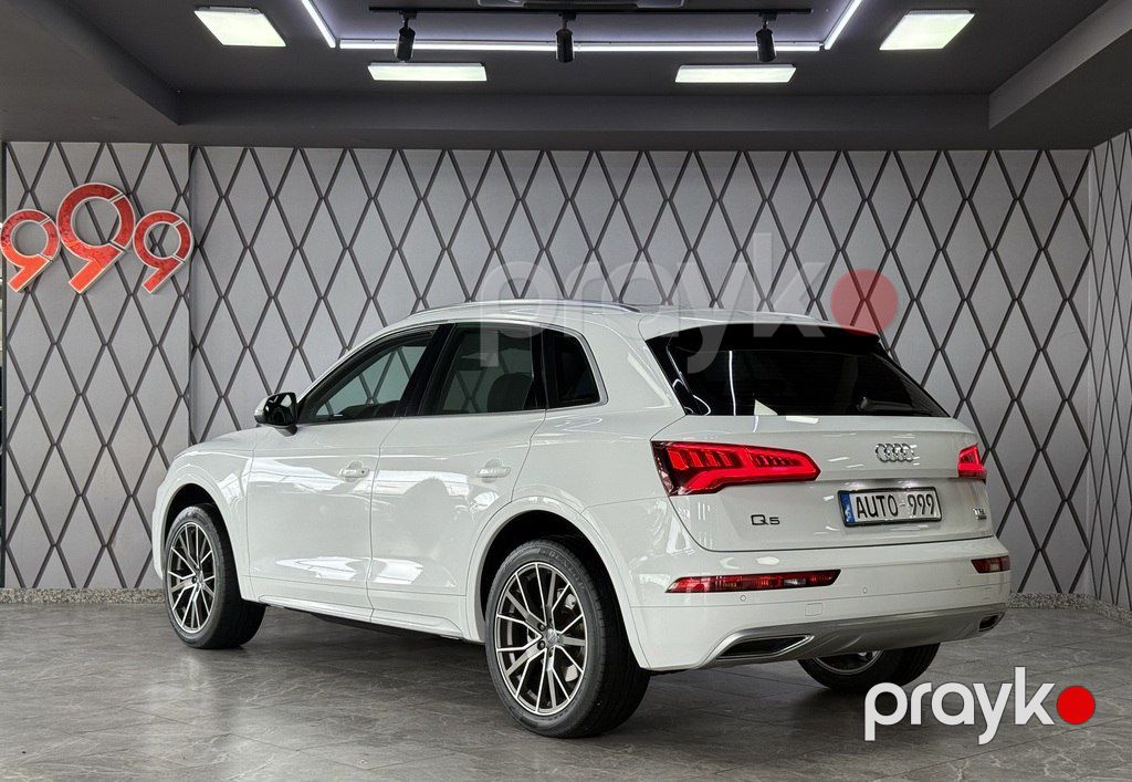 Audi Q5, 2.0 L, 2017 il, 134 000 km — Avtomobillər, Bakı (5)