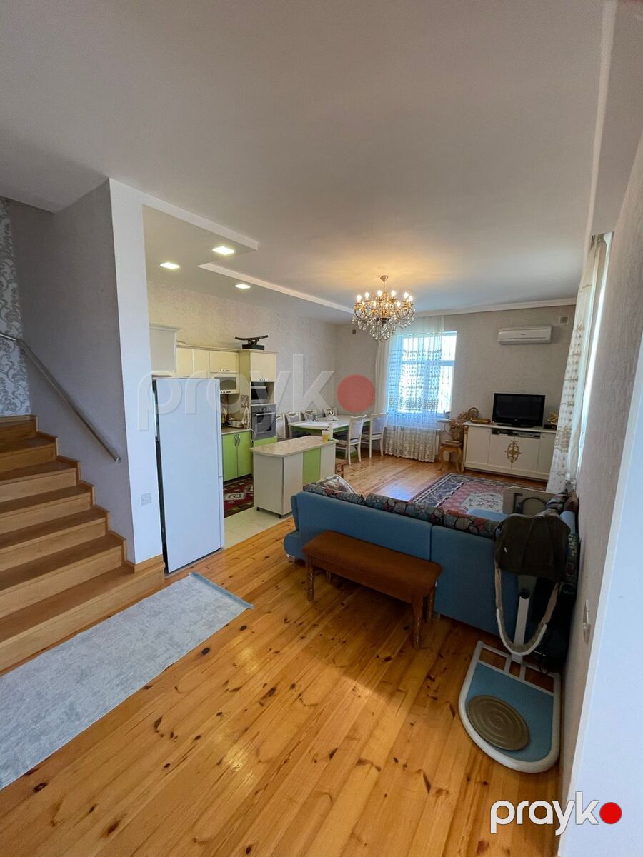 Satılır 4 otaqlı həyət evi/bağ evi 200 m² — Ev, villa, Bakı (6)