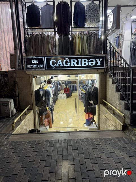 Satılır obyekt 60 m² — Bakı