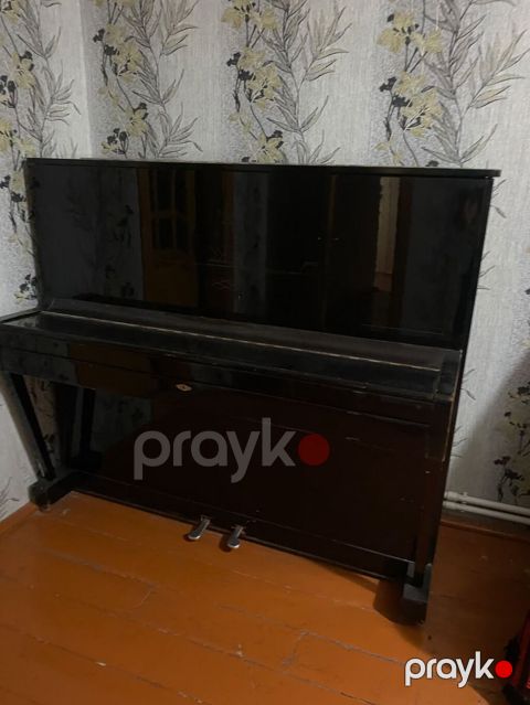 Upright pianosu – “Avrora” modeli - Korpus: parlaq qara rəngli şpon — Bakı