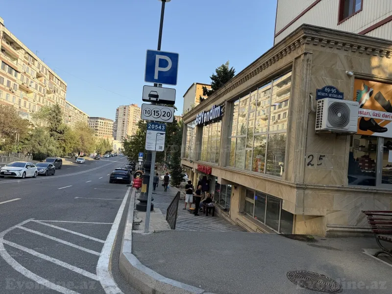 Satılır 2 otaqlı Mənzil Köhnə tikili 50 m² Bakı, Nəsimi r., Memar Əcəmi m — Bakı