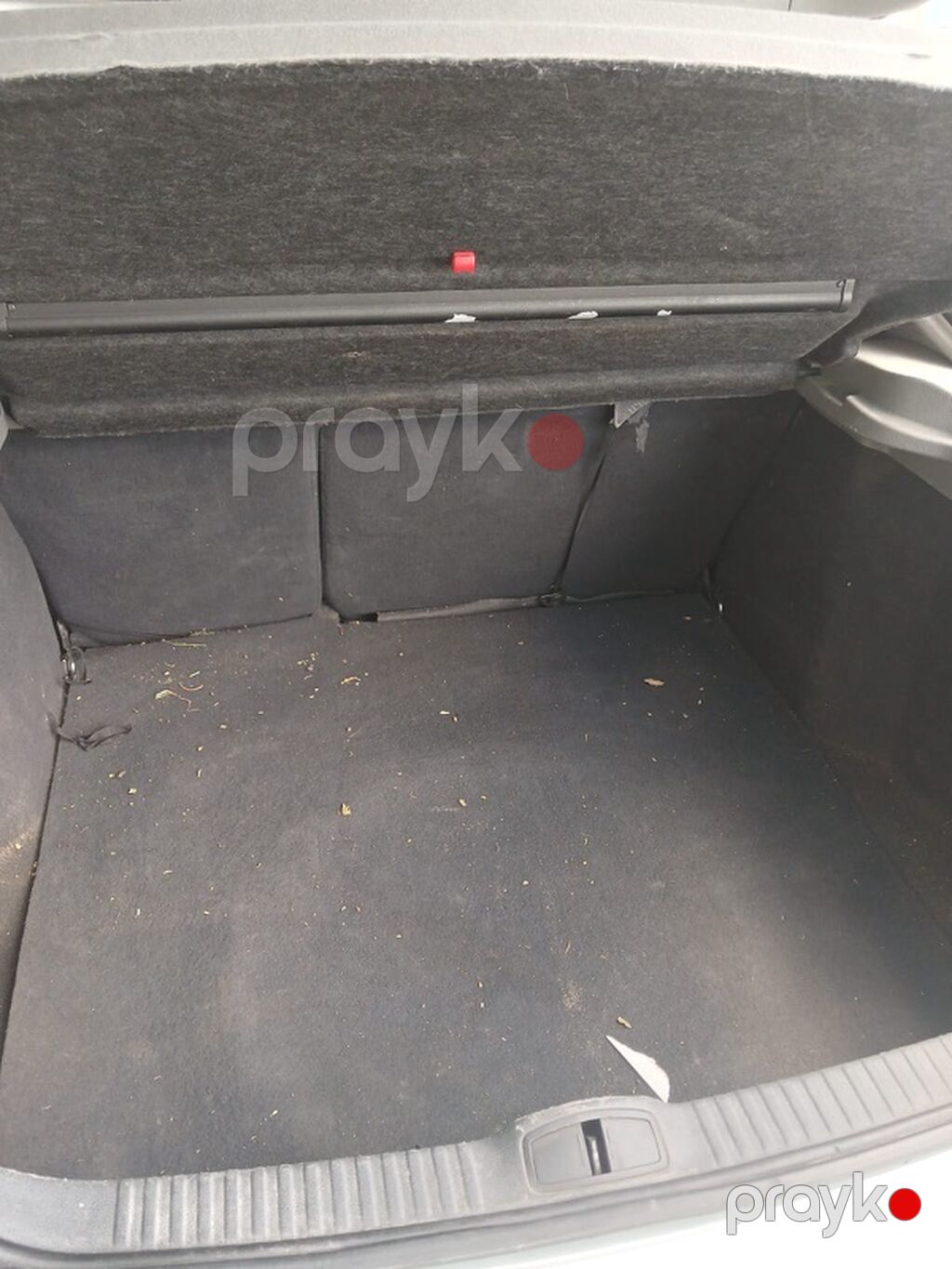 Renault Laguna – gümüşü rəng, sedan/gup (liftback) kuzov. Əsas — Avtomobillər, Zərdab (4)