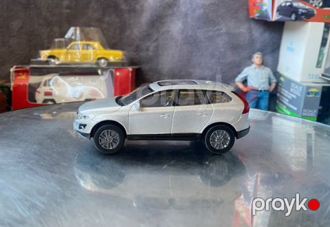 Коллекционная модель Volvo XC60 silver 2008 — Bakı