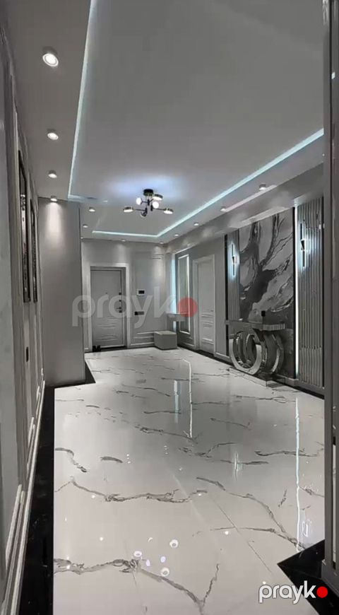Satılır 3 otaqlı yeni tikili 137 m²