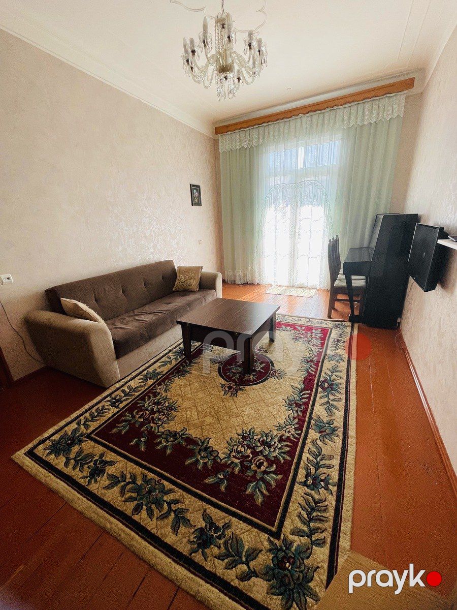 Satılır 2 otaqlı köhnə tikili 45 m² — Mənzil, Bakı (2)