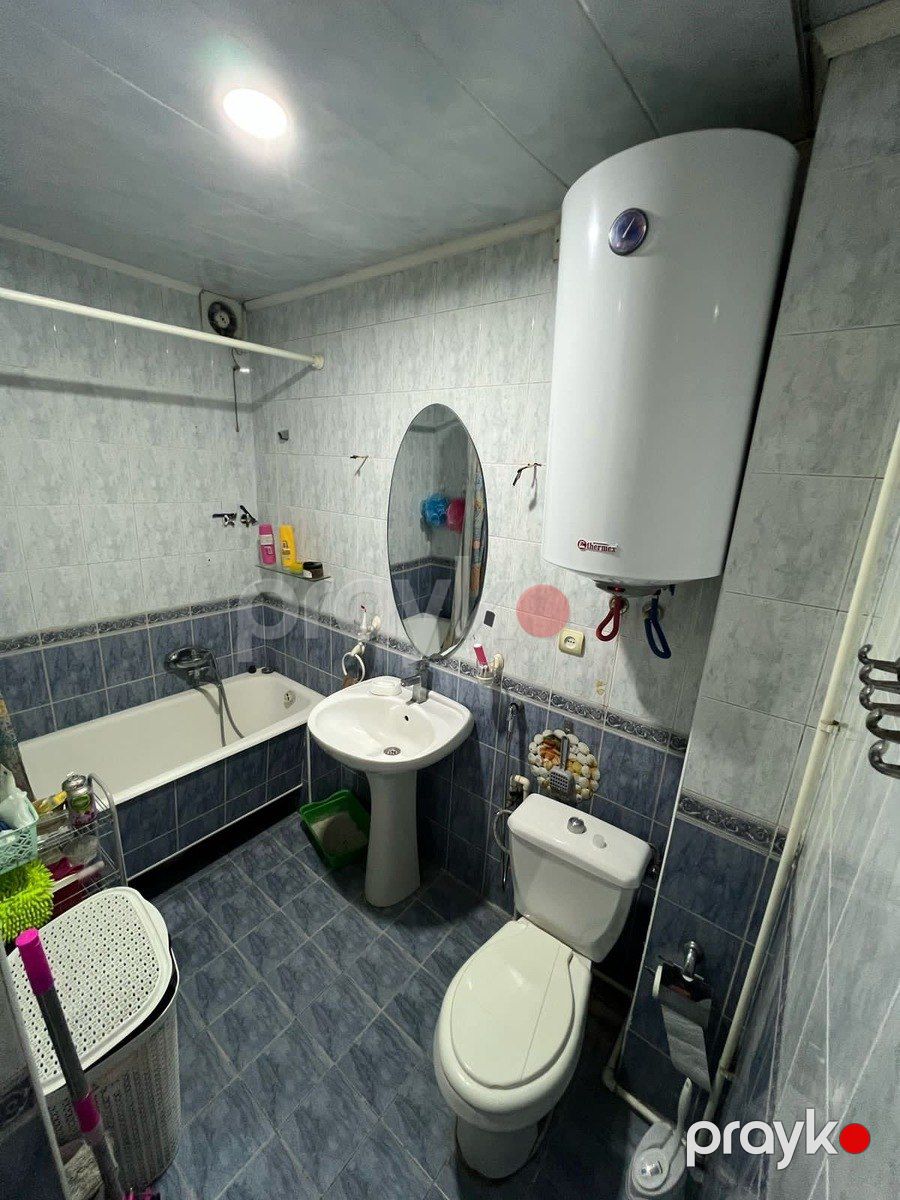 Satılır 2 otaqlı köhnə tikili 65 m² — Mənzil, Bakı (10)