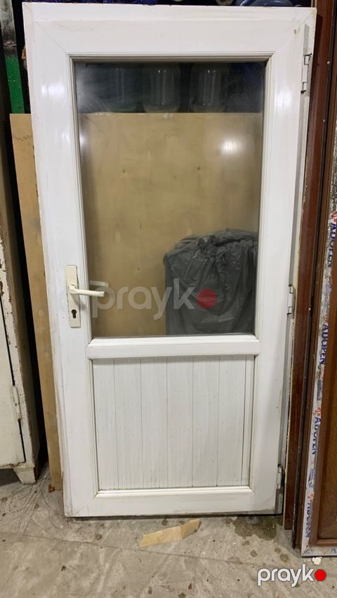 Qapı — Bakı