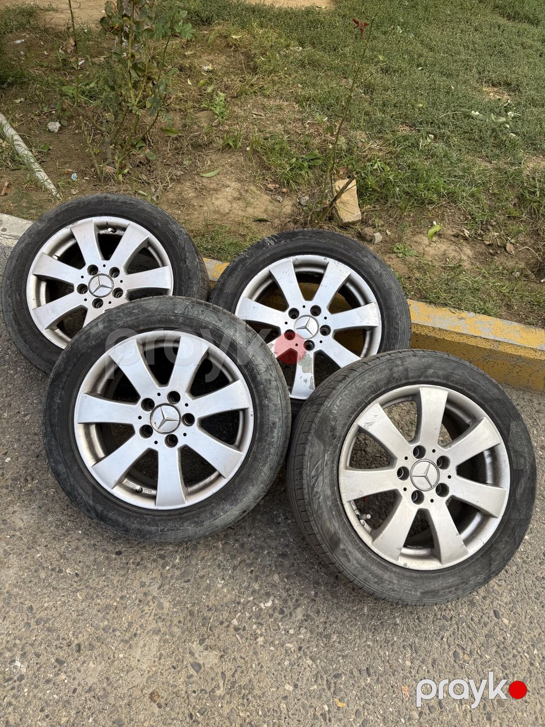 Mercedes təkərləri 215/55 R16 — Ehtiyat hissələri və aksesuarlar, Bakı (2)