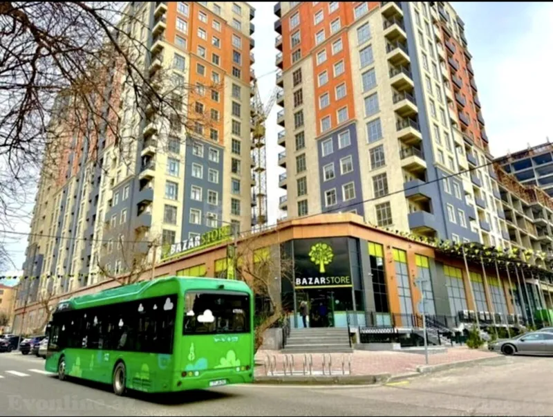 Satılır 3 otaqlı Mənzil Yeni tikili 87 m² Bakı, Nizami r., Qara Qarayev m