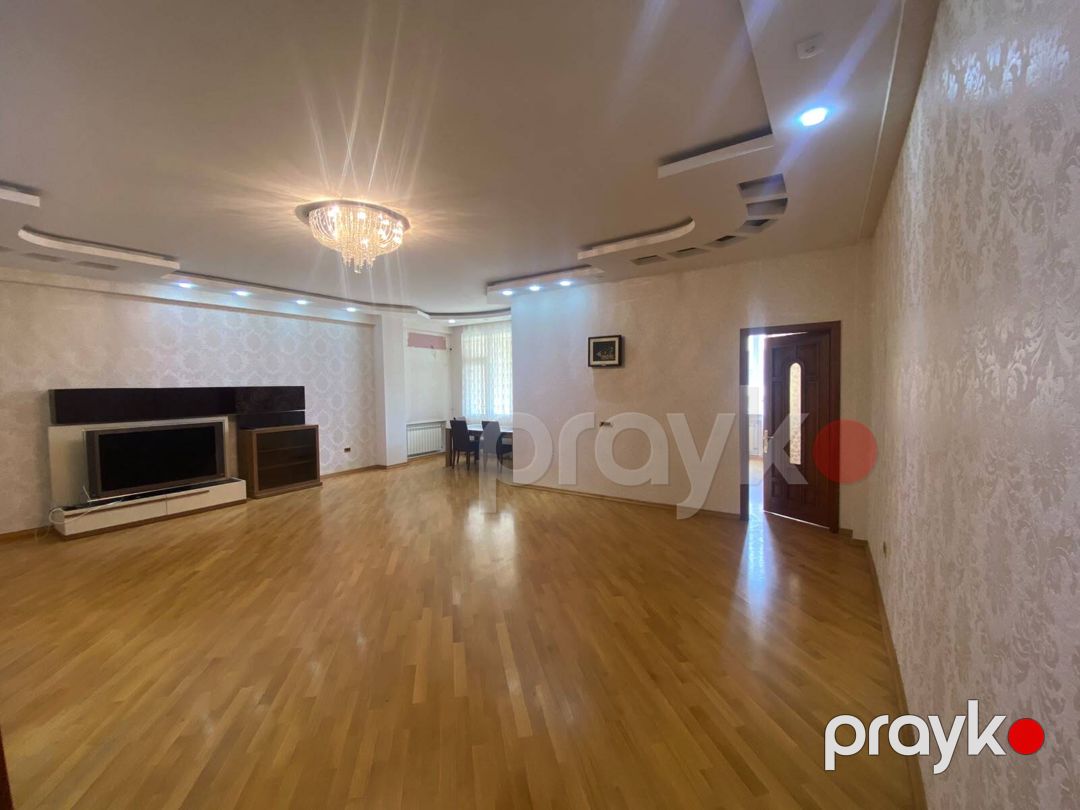 Satılır 4 otaqlı yeni tikili 220 m² — Mənzil, Bakı (2)