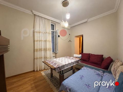 Satılır 2 otaqlı köhnə tikili 35 m² — Bakı