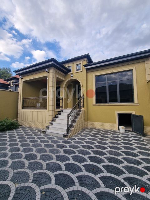 Satılır 4 otaqlı həyət evi/bağ evi 125 m² — Bakı