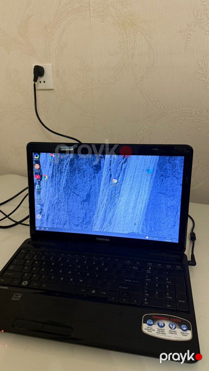 Noutbuk Toshiba — Noutbuklar, Bakı (4)
