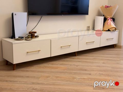 Tv stent 180₼ .Masin boyasiyla .Unvan Bayil &Rumi — Bakı