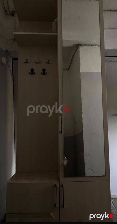 Salam Yeni Kimidir Sadece Yer Olmadığı Üçün Bu Giymete Goyulub Boş — Bakı
