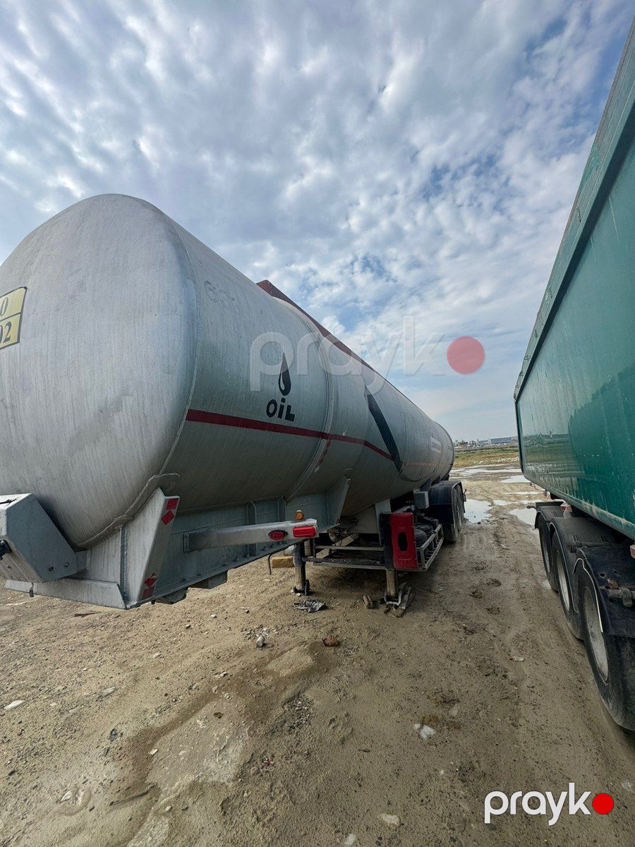 Tanker yanacaq daşıyan çən, 1989 il — Yük avtomobilləri və qoşqular, Bakı (8)