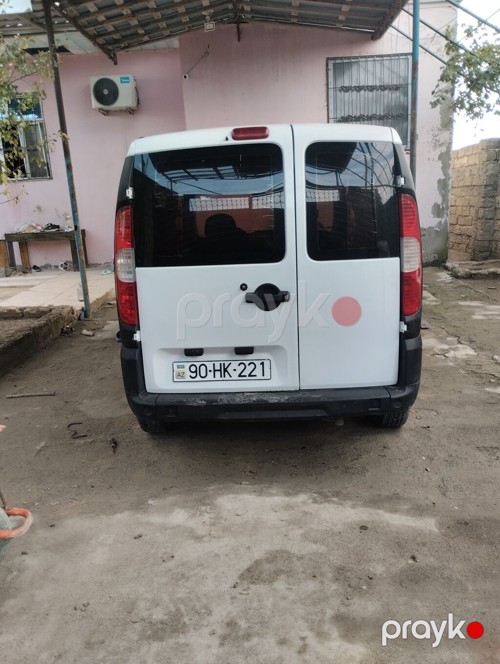 Fiat Doblo Cargo, ağ rəng, yükdaşıma üçün praktik furqon. Texniki və — Avtomobillər, Digah (2)
