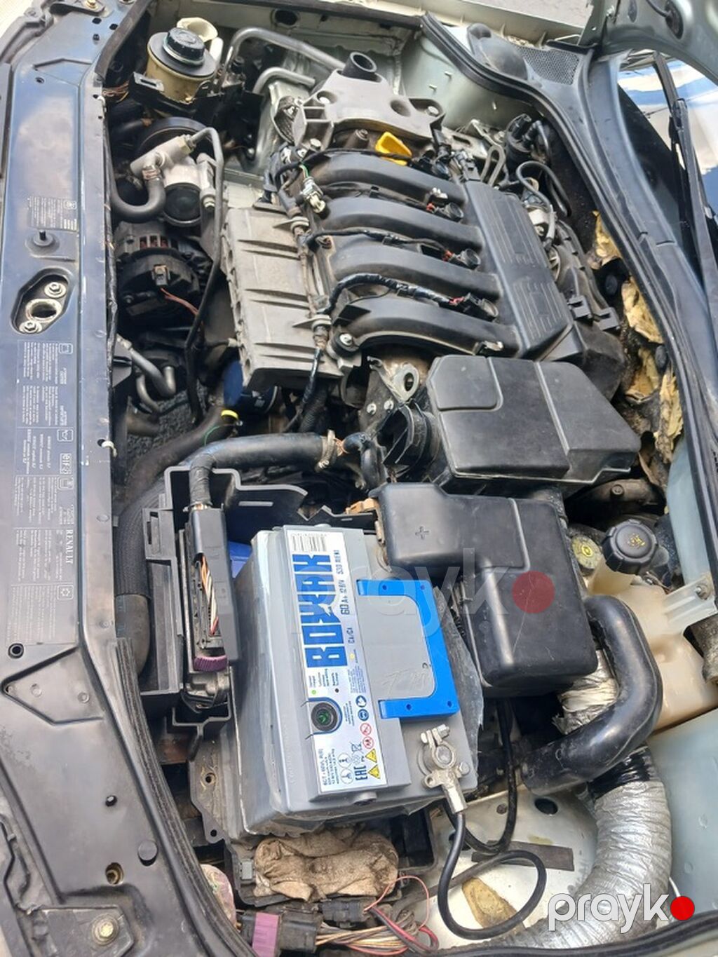 Renault Laguna – gümüşü rəng, sedan/gup (liftback) kuzov. Əsas — Avtomobillər, Zərdab (5)