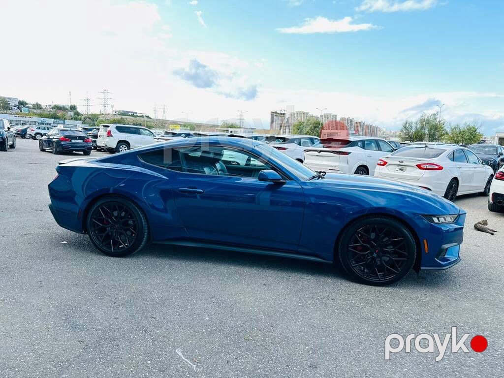 Ford Mustang, 2.3 L, 2023 il, 11 000 km — Avtomobillər, Bakı (10)