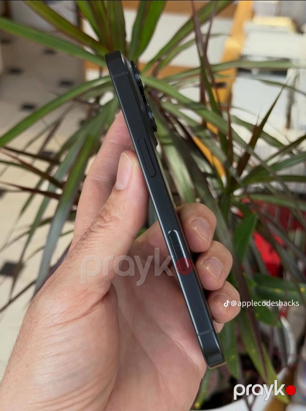 IPhone 16 Pro, 256 GB, Qara, Zəmanət, Barmaq izi, Face ID — Apple iPhone, Bakı (5)