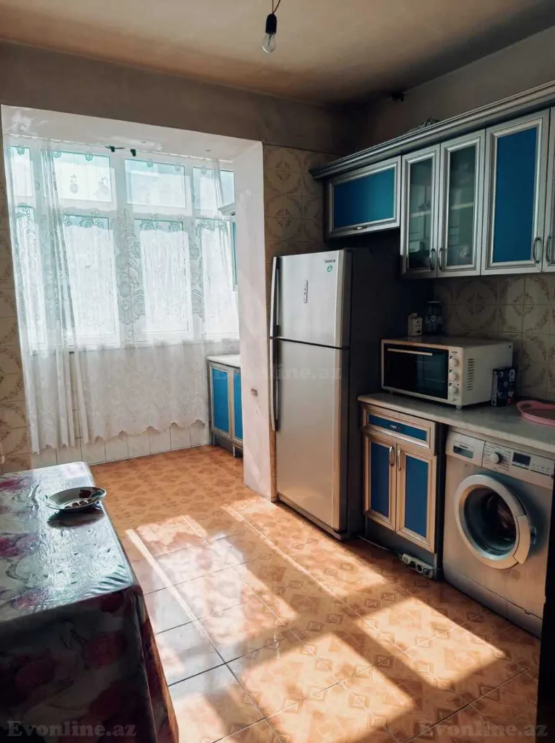 Kirayə verilir 3 otaqlı Mənzil Yeni tikili 70 m² Bakı, Xətai r., Həzi Aslanov m., Həzi Aslanov — Bakı