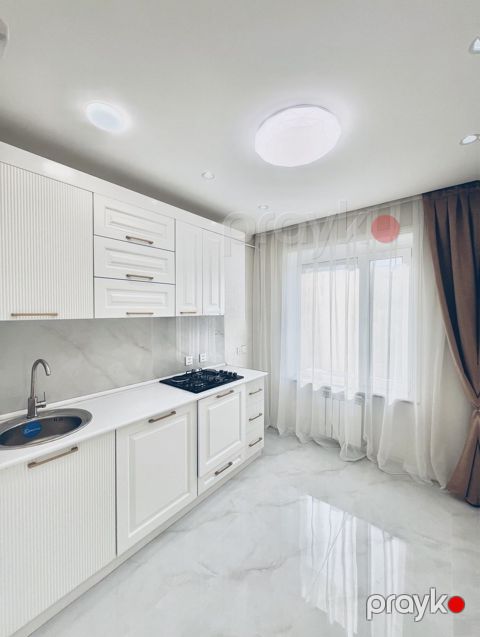 Satılır 2 otaqlı köhnə tikili 60 m² — Bakı