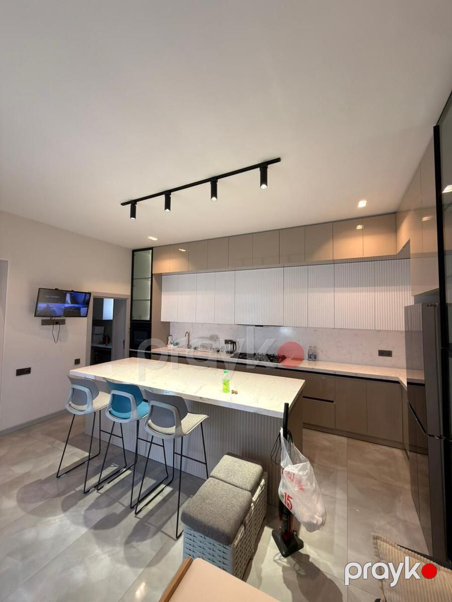 Satılır 4 otaqlı həyət evi/bağ evi 200 m² — Ev, villa, Bakı (11)