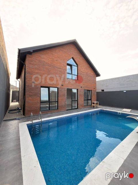 Satılır 4 otaqlı həyət evi/bağ evi 170 m² — Bakı