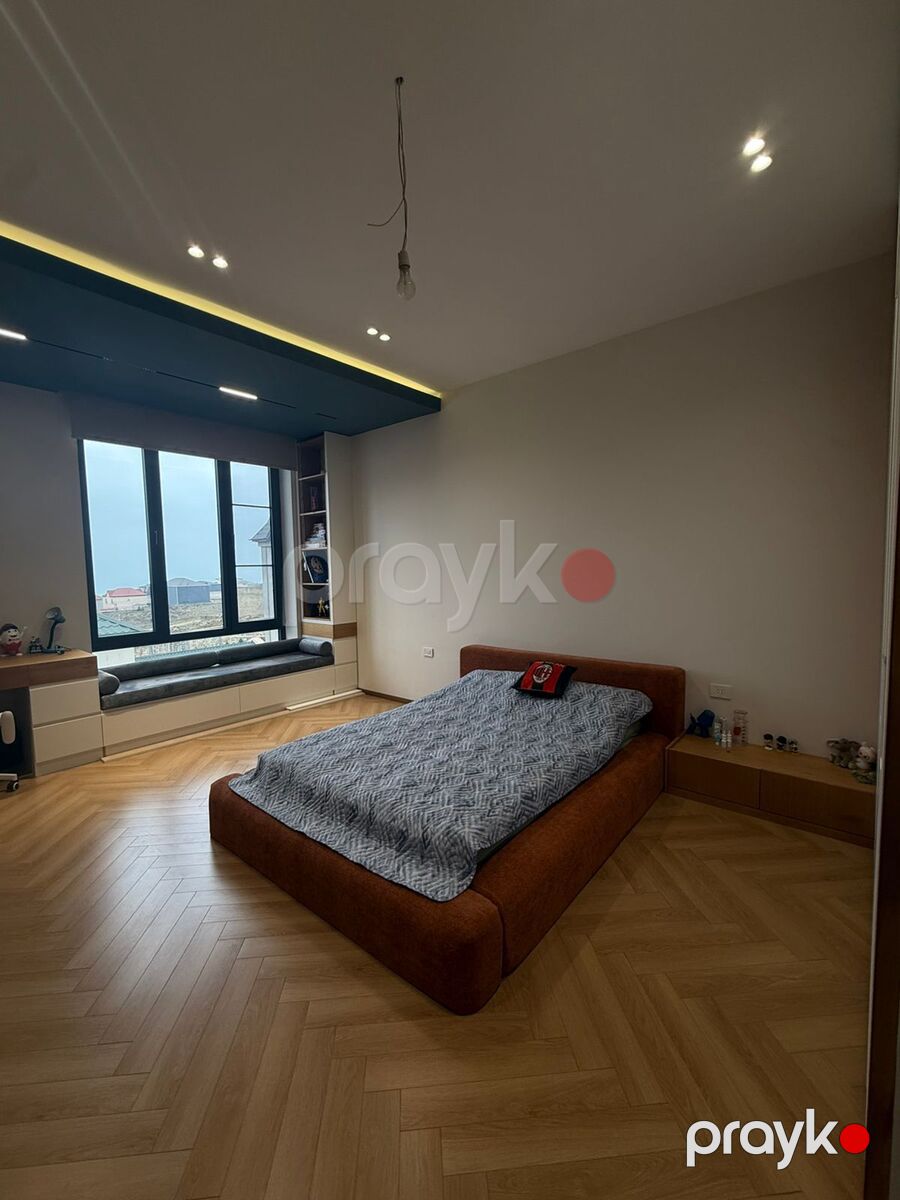 Satılır 5 otaqlı həyət evi/bağ evi 240 m² — Ev, villa, Bakı (4)