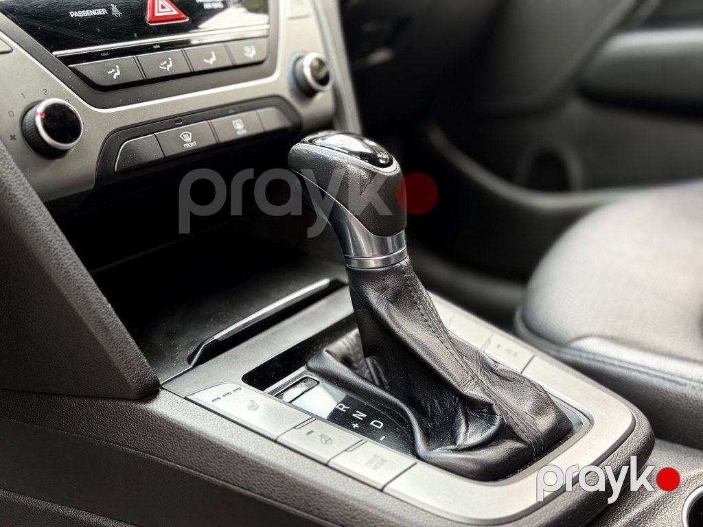 Hyundai Avante, 1.6 L, 2015 il, 245 000 km — Avtomobillər, Sumqayıt (11)