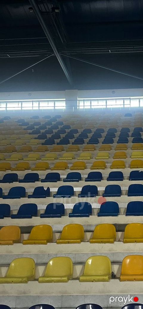 Stadion oturacaqları — Bakı
