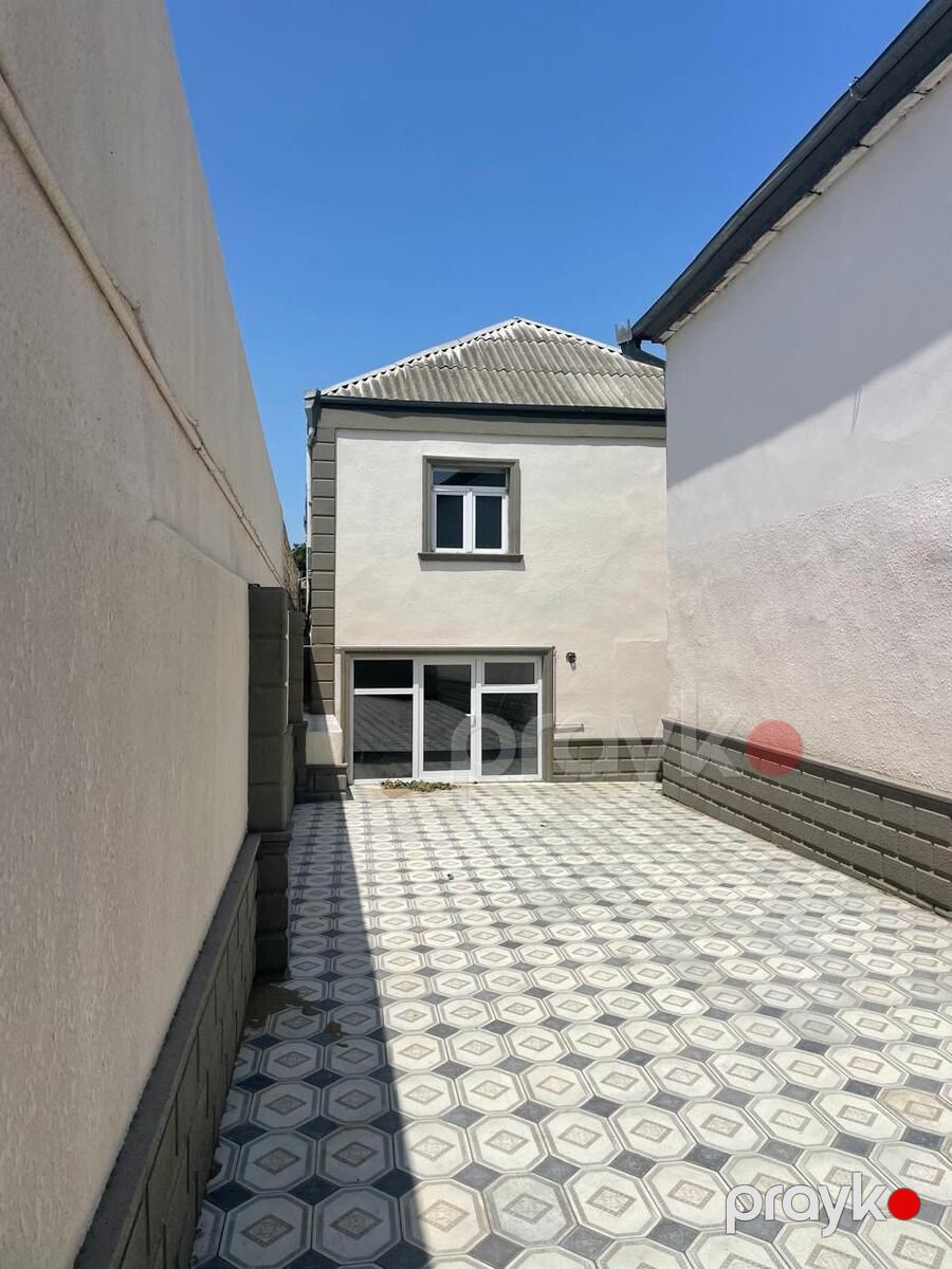 Satılır 3 otaqlı həyət evi/bağ evi 200 m² — Ev, villa, Bakı (2)